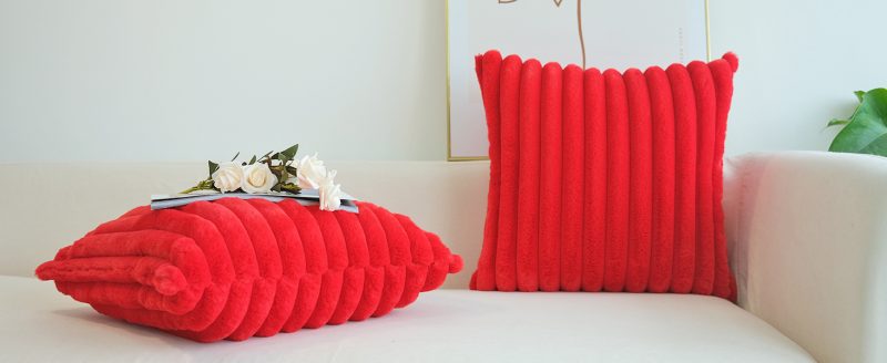 Elmmart JOJUSIS Pack of 2 Pillow Covers Faux Fur Plush Decorative Christmas Red Throw Couch Cushion Case Soft Pillowcases (Red, 18 x 18-Inch)