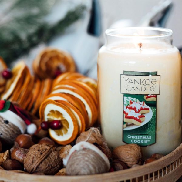 Elmmart Yankee Christmas Candle Cookie Scented, Classic 22oz Large Jar Single Wick Candle, Over 110 Hours of Burn Time, Perfect for Holiday Gifting and Celebration