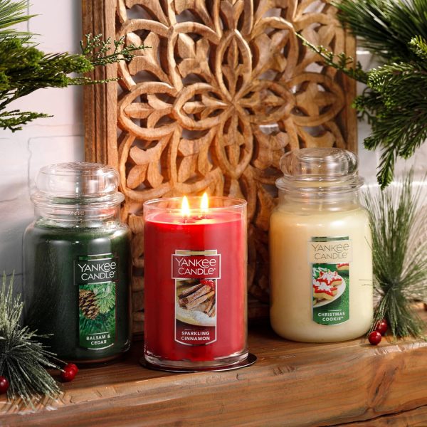 Elmmart Yankee Christmas Candle Cookie Scented, Classic 22oz Large Jar Single Wick Candle, Over 110 Hours of Burn Time, Perfect for Holiday Gifting and Celebration